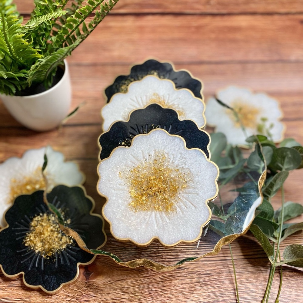 Black and White Flower Coaster Set - Picture 10 of 10